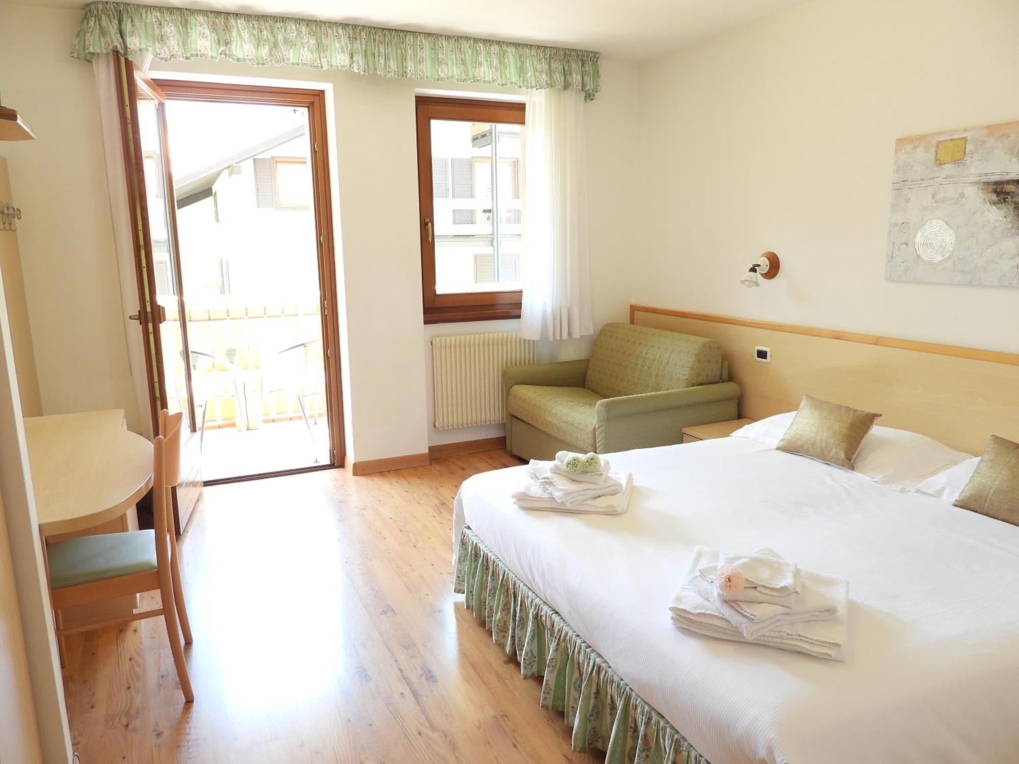 Hotel Garni Maffei Pinzolo Esterno foto