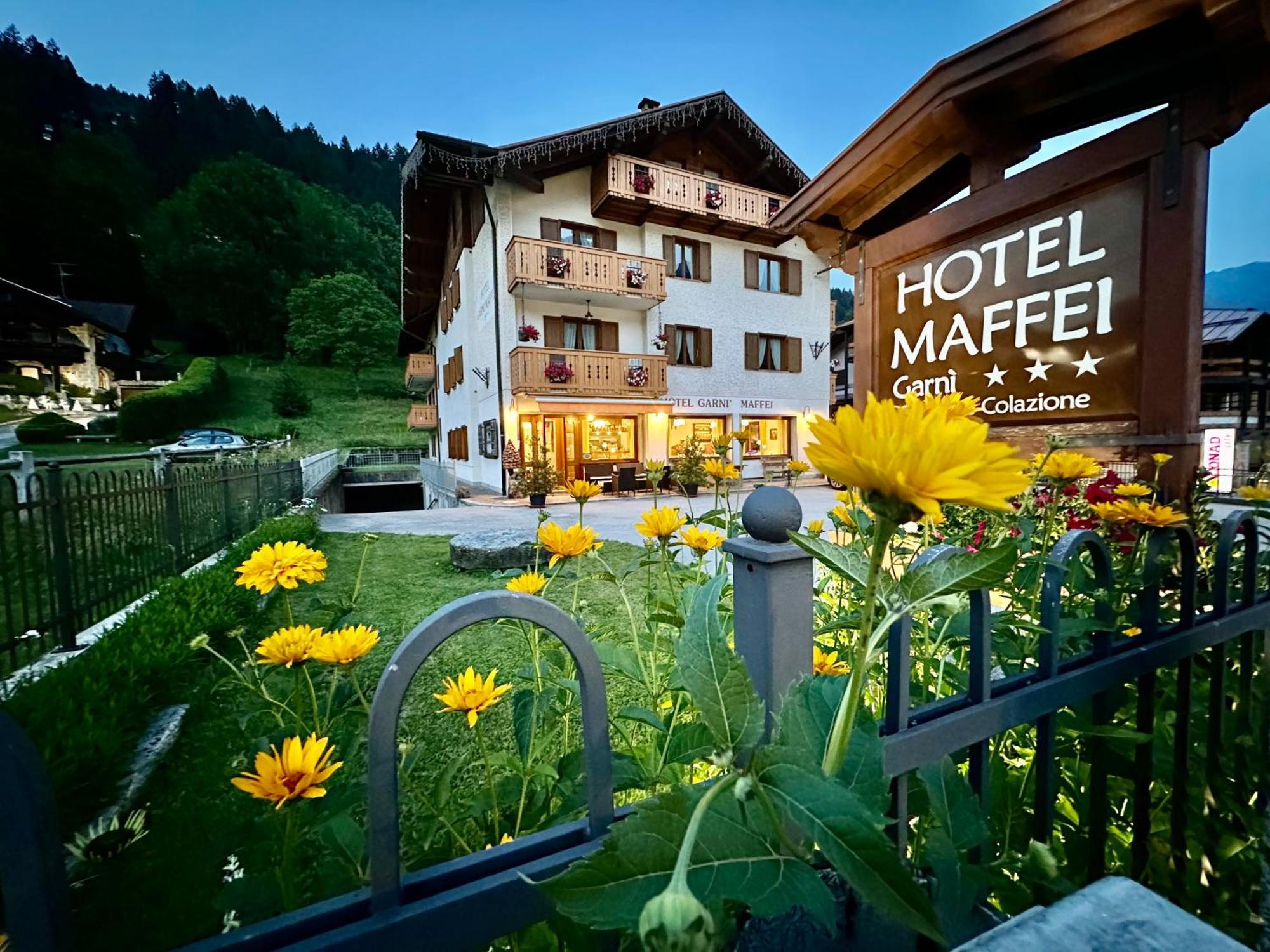 Hotel Garni Maffei Pinzolo Esterno foto
