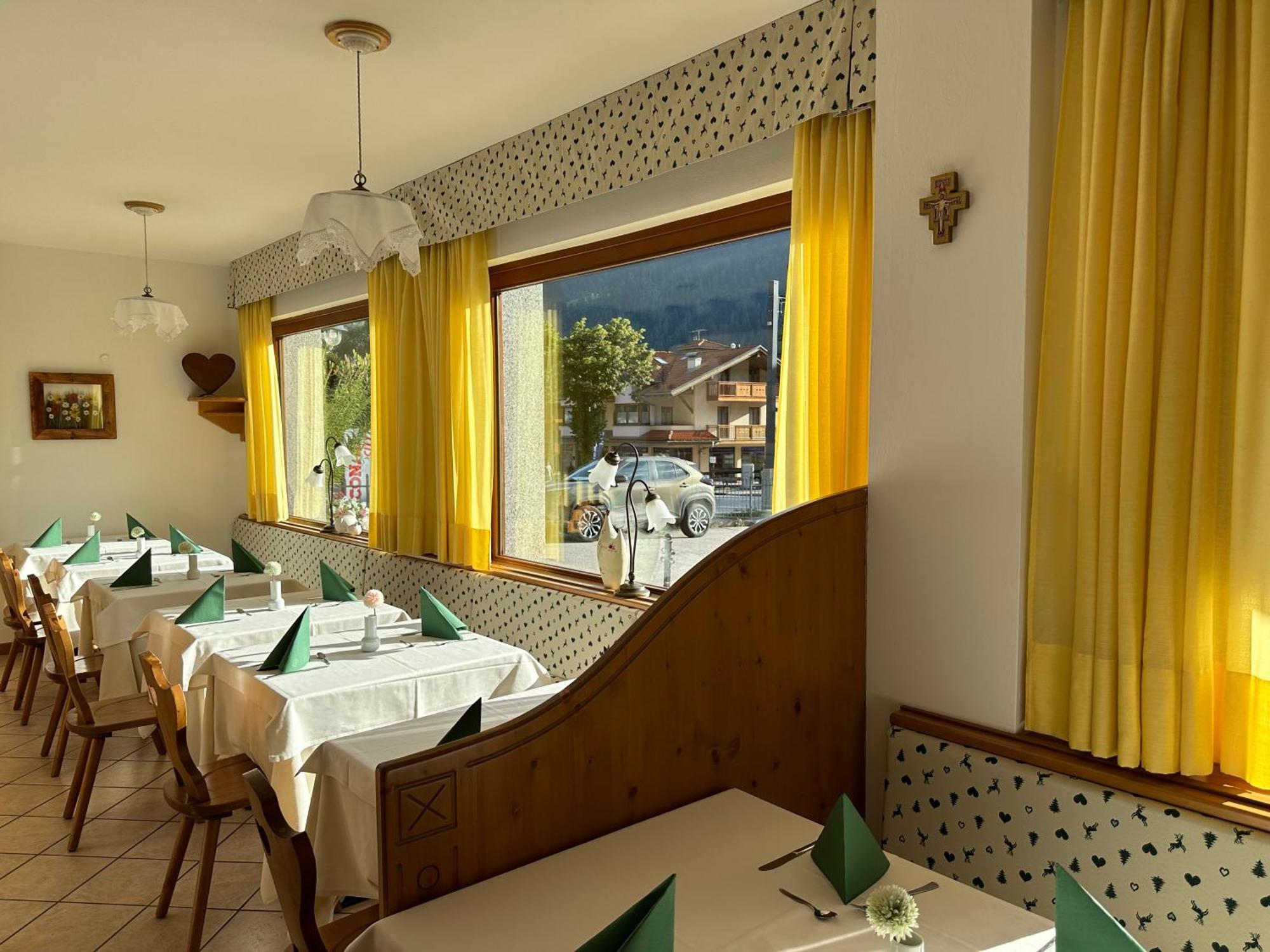 Hotel Garni Maffei Pinzolo Esterno foto